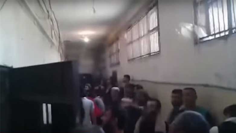 Rêveberê girtîgeha Hemayê ji aliyê girtiyan ve hat girtin